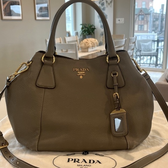 Prada Handbags - Prada - Vitello Daino Sacca 2 Manici in Argilla - Satchel / Crossbody / Tote Bag